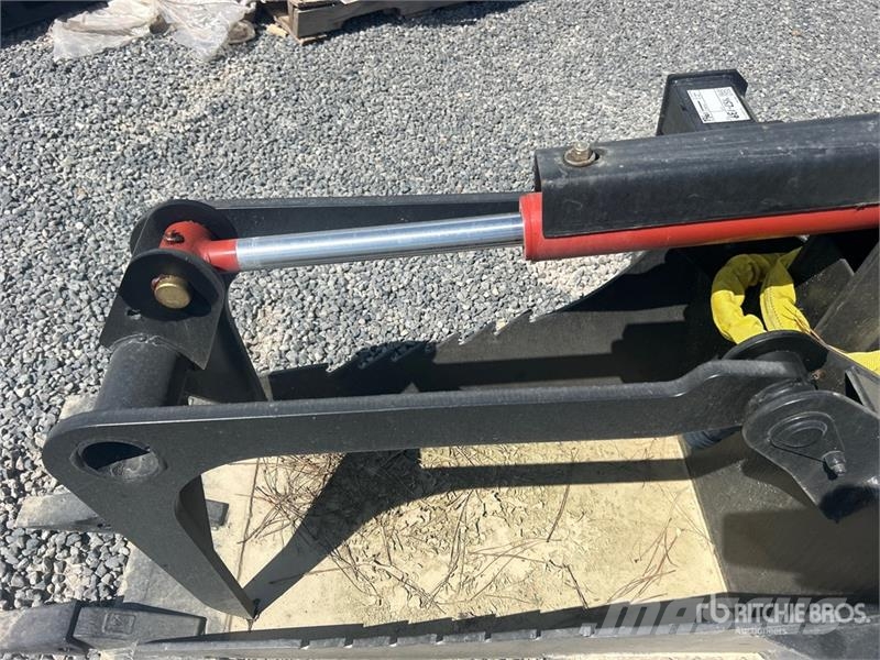All-Star Stump Skid Steer Grapple (Unused) خطاطيف