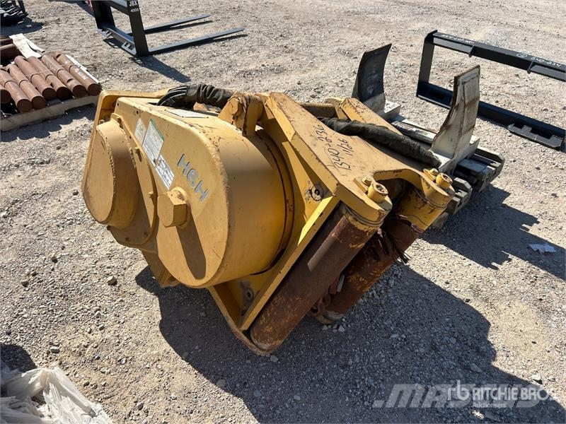 Allied H6H . Crawler Tractor Winch المصاعد والرافعات المادية
