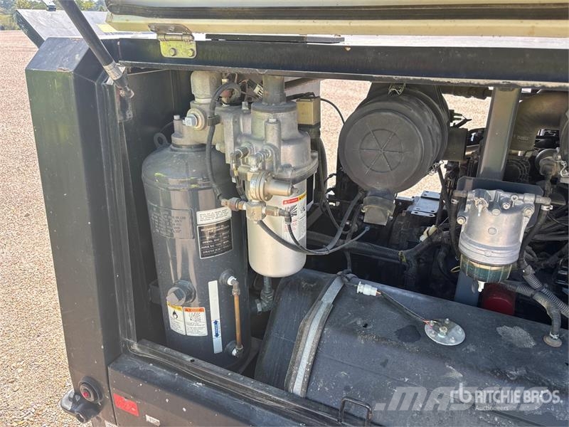 Allmand Bros MA185 185 cfm Mobile Air Compressor コンプレッサー