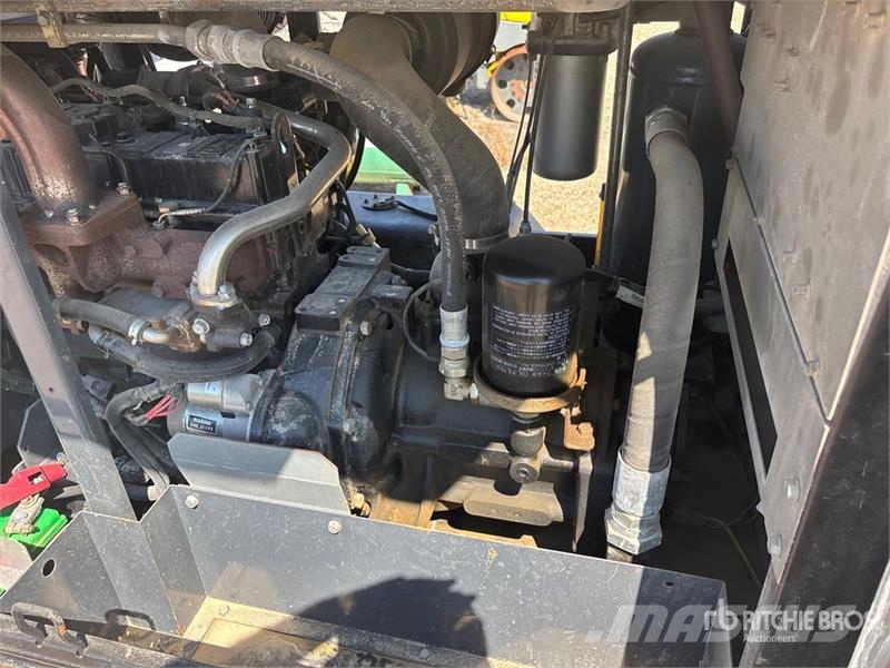 Allmand Bros MA185 185 cfm Mobile Air Compressor コンプレッサー