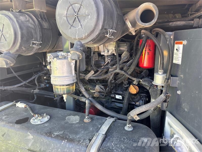 Allmand Bros MA185 185 cfm Mobile Air Compressor コンプレッサー
