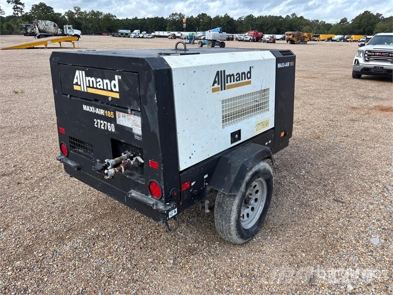 Allmand Bros Maxi-Air 185 185 cfm Mobile Air Compressor コンプレッサー