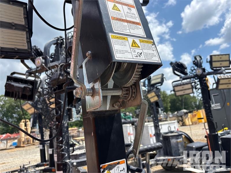 Allmand Night Lite GR Chain Light Tower Light towers