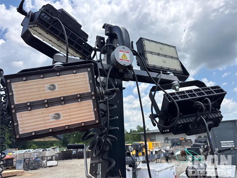 Allmand Night-Lite GR Chain Light Tower Light towers
