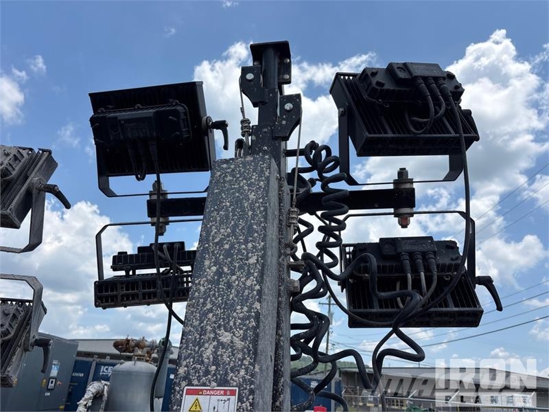 Allmand Night-Lite GR Chain Light Tower Light towers