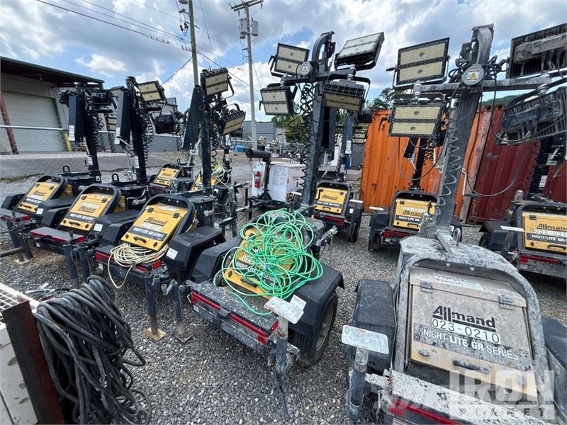 Allmand Night-Lite GR Chain Light Tower Light towers