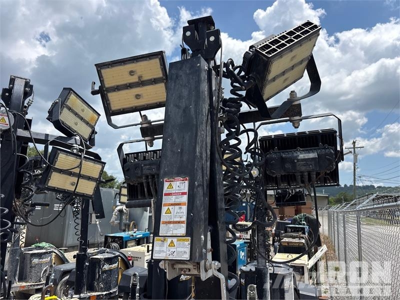 Allmand Night Lite GR Chain Light Tower Light towers