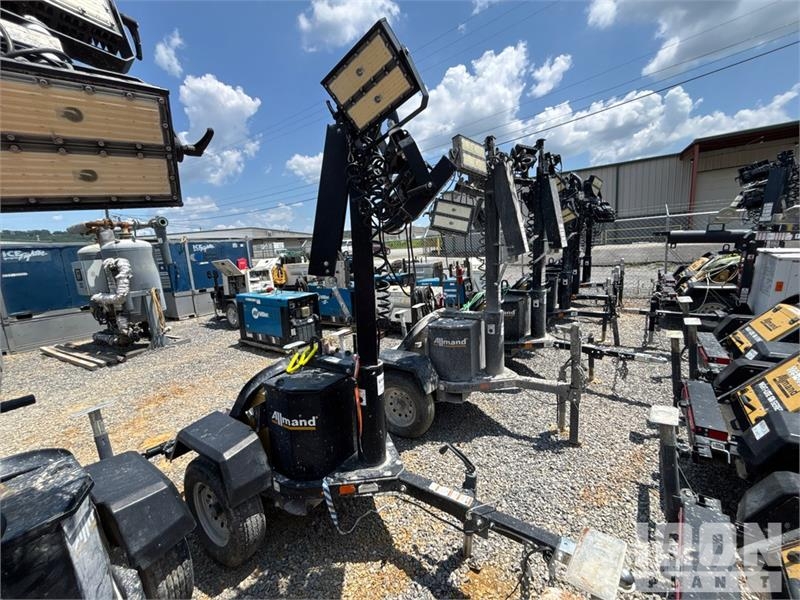 Allmand Night-Lite GR Chain Light Tower Light towers