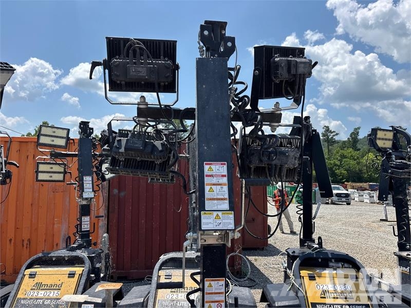 Allmand Night-Lite GR Chain Light Tower Light towers