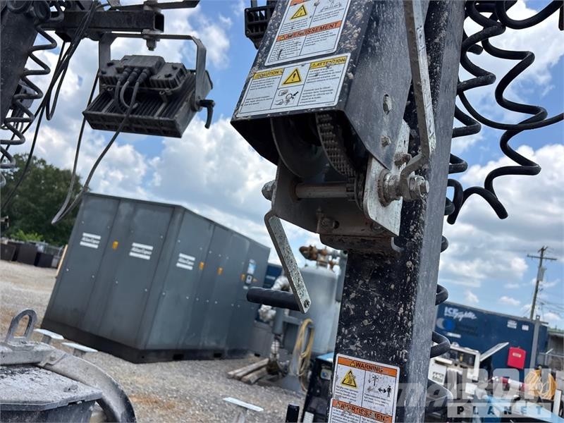 Allmand Night-Lite GR Chain Light Tower Light towers
