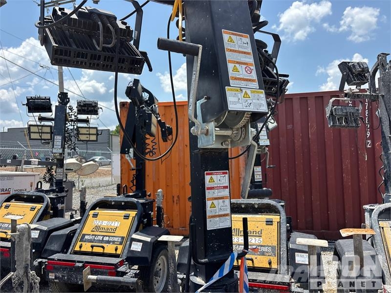 Allmand Night-Lite GR Chain Light Tower Light towers