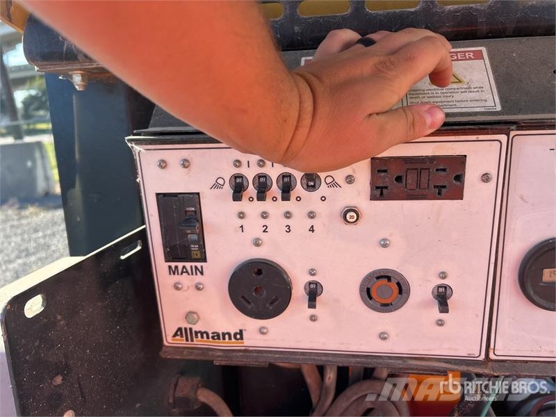 Allmand Night-Lite Pro II Light towers