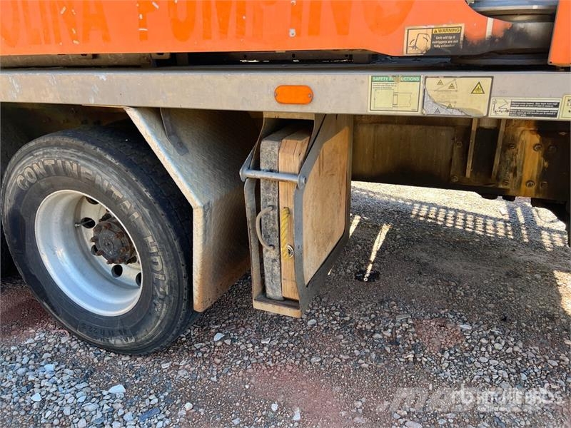 American LaFrance Condor 6x4 Concrete Pump Truck (Inoperable) Camiones hormigonera