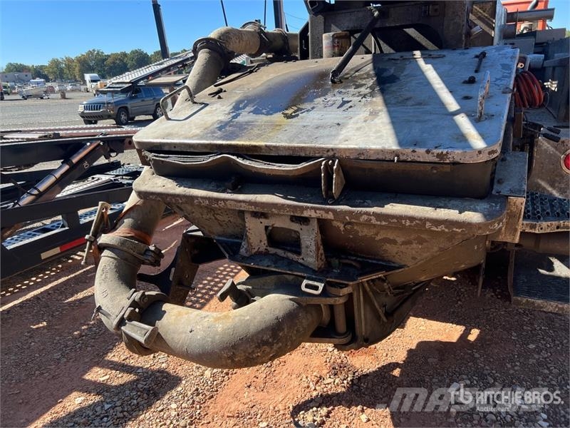 American LaFrance Condor 6x4 Concrete Pump Truck (Inoperable) Camiones hormigonera