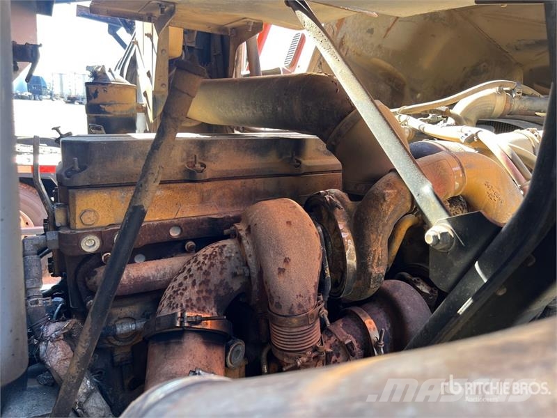 American LaFrance Condor 6x4 Concrete Pump Truck (Inoperable) Camiones hormigonera