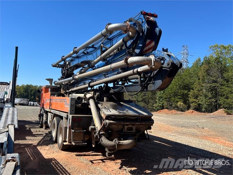 American LaFrance Condor 6x4 Concrete Pump Truck (Inoperable) Camiones hormigonera