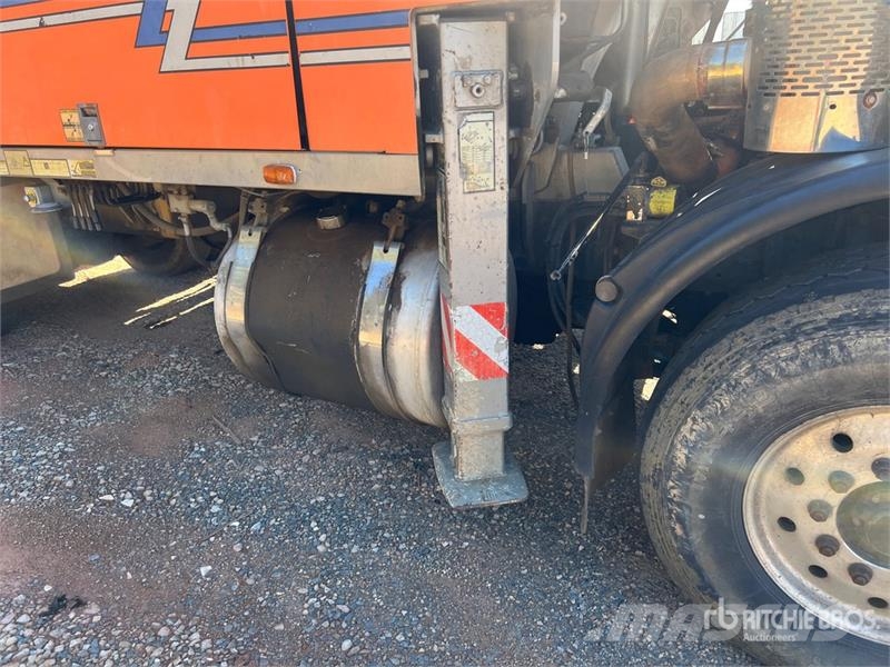 American LaFrance Condor 6x4 Concrete Pump Truck (Inoperable) Camiones hormigonera