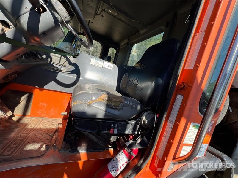 American LaFrance Condor 6x4 Concrete Pump Truck (Inoperable) Camiones hormigonera