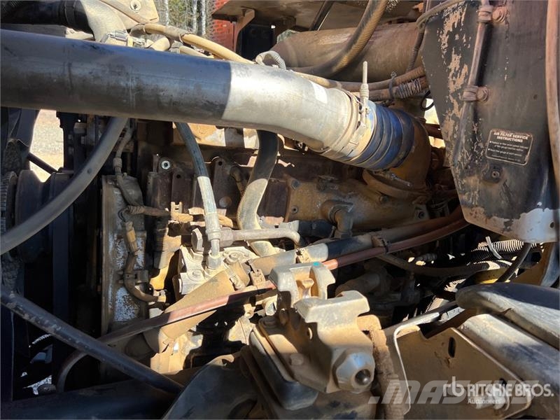 American LaFrance Condor 6x4 Concrete Pump Truck (Inoperable) Camiones hormigonera