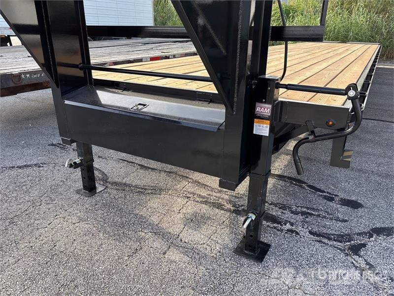 American Pride 40 ft T/A Gooseneck Equipment Trailer Autotransport-Anhänger