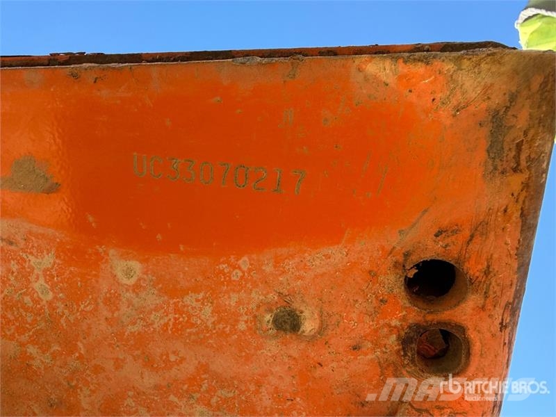 Ampac P33/24 ضاغطات التربة