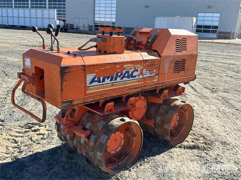 Ampac P33/24 ضاغطات التربة