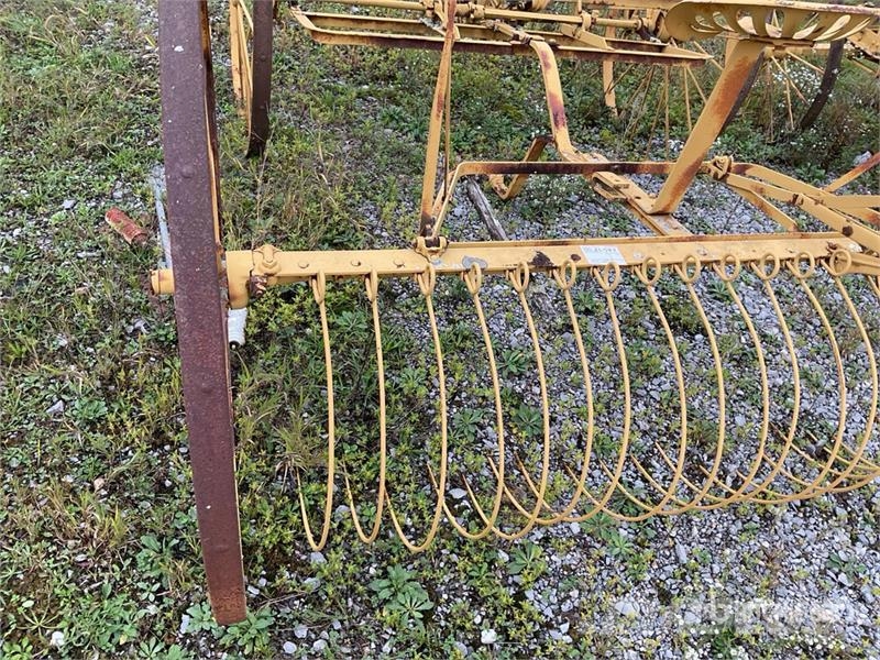 Antique Farm Equipment Rake Építőipar - Egyebek