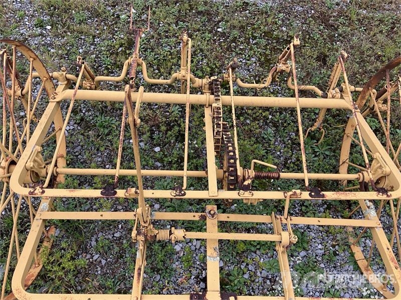 Antique Farm Equipment Rake Építőipar - Egyebek