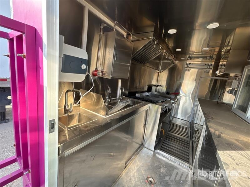  ARE -1 13 ft 2 in T/A Food Concession Trailer مقطورات أخرى