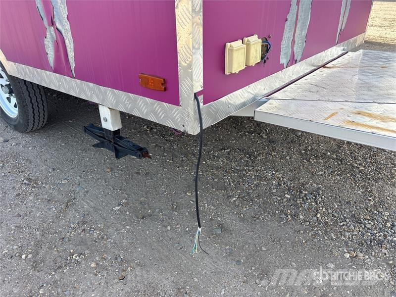  ARE -1 13 ft 2 in T/A Food Concession Trailer مقطورات أخرى