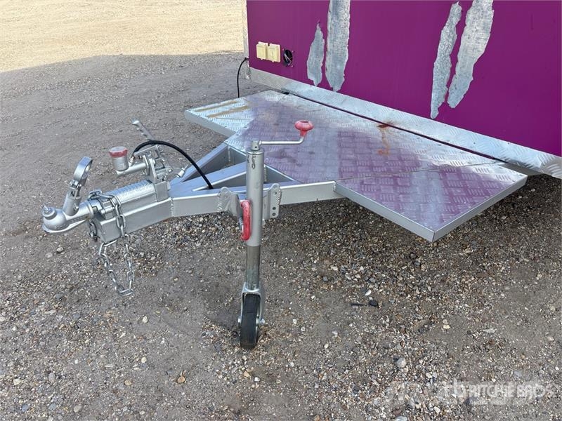  ARE -1 13 ft 2 in T/A Food Concession Trailer مقطورات أخرى