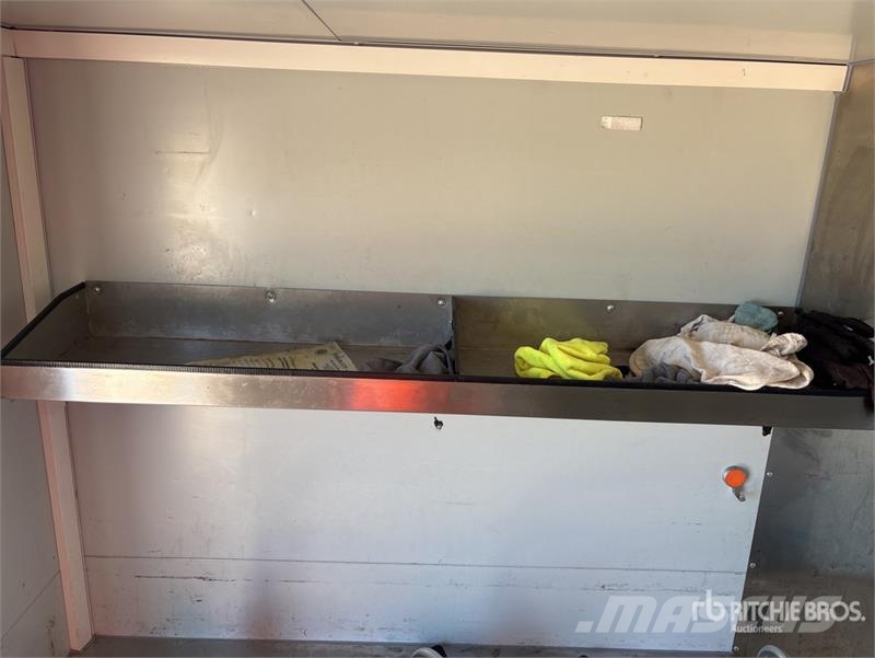 ARE 8 ft 1 in S/A Food Concession Trailer Citas piekabes