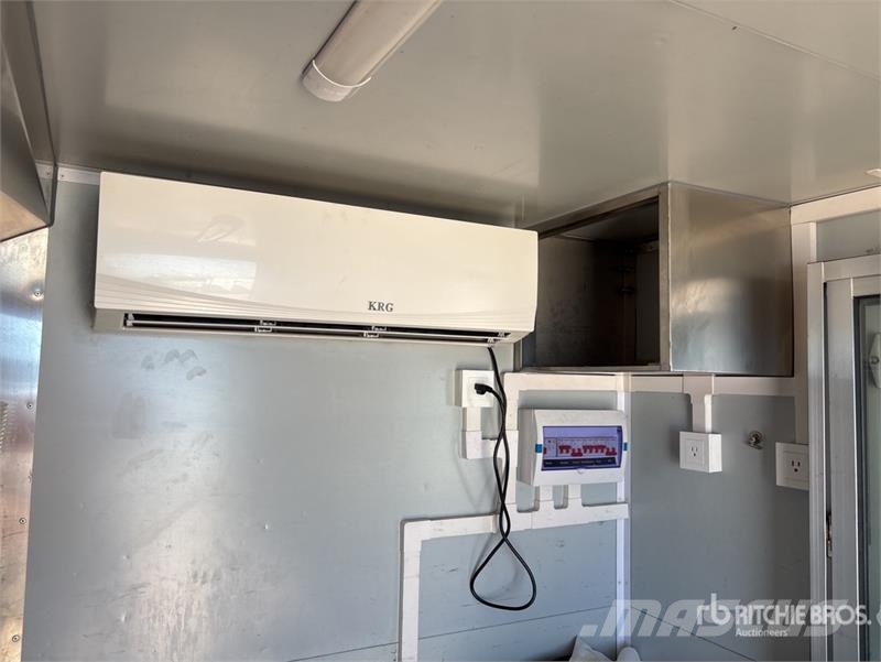 ARE 8 ft 1 in S/A Food Concession Trailer Citas piekabes
