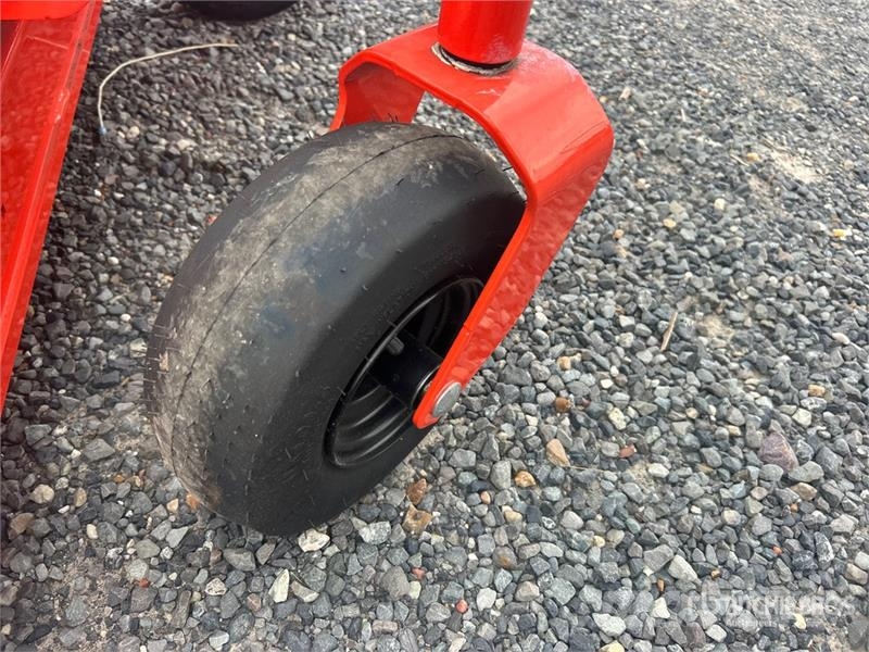 Ariens Edge LT Zero-Turn Lawn Mower (Unused) ركوب الحشائش