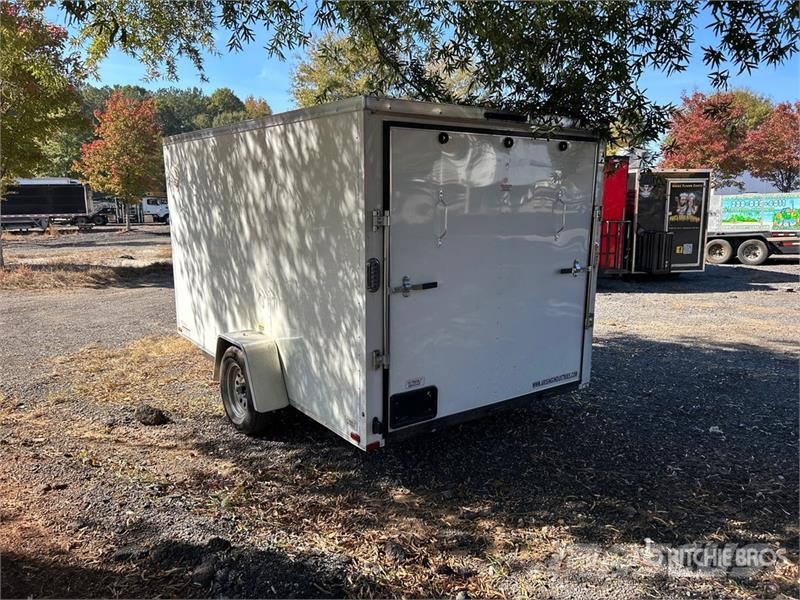 ARISING INDUSTRIES, INC 712VSRW 12 ft S/A Enclosed Прицепы-фургоны