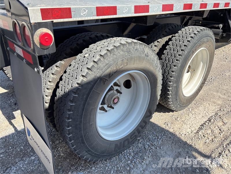 Armor Lite Lite 20 ft T/A Belly Dump Trailer Pašizgāzējs
