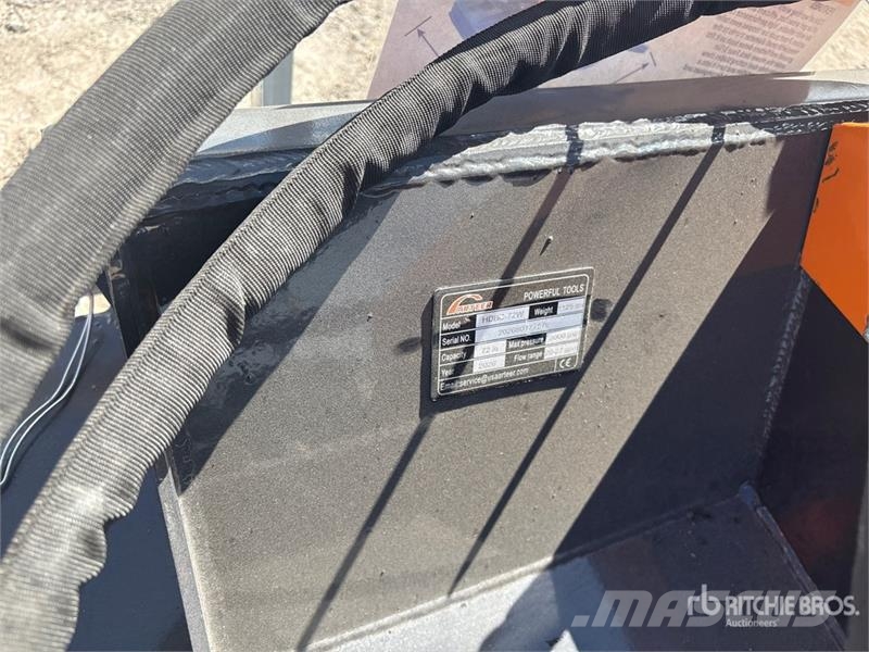 Arteer HDBC-72W 72 in Skid Steer Brush Cutter (Unused) 裝載與牽引式割草機