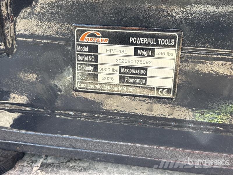 Arteer HPF-48L 48 in Hydraulic Skid Steer Forks (Unused) Fourche