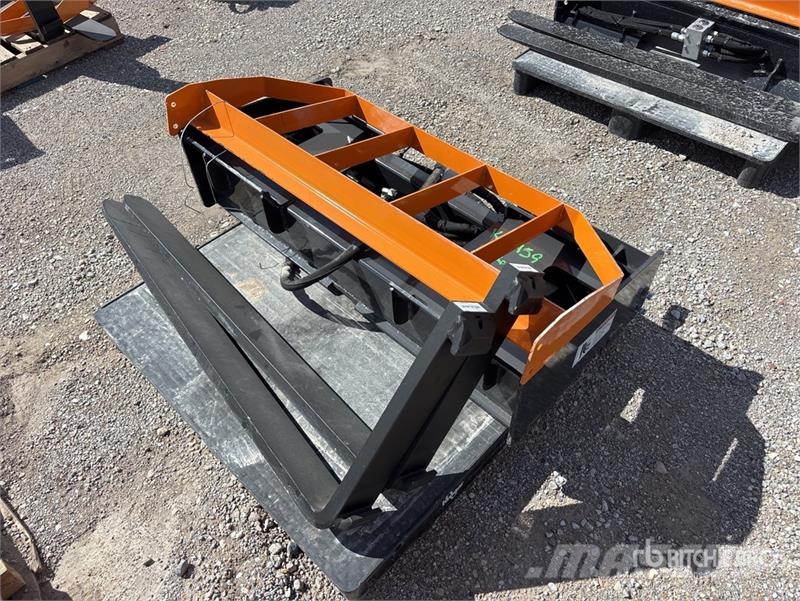 Arteer HPF-48L 48 in Hydraulic Skid Steer Forks (Unused) Fourche