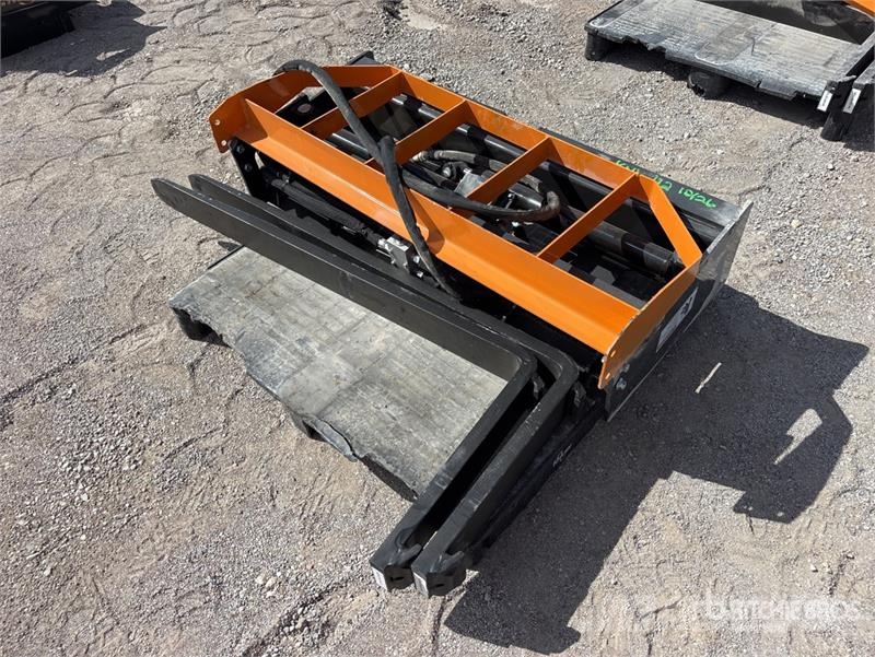 Arteer HPF-48L 48 in Hydraulic Skid Steer Forks (Unused) Horquillas