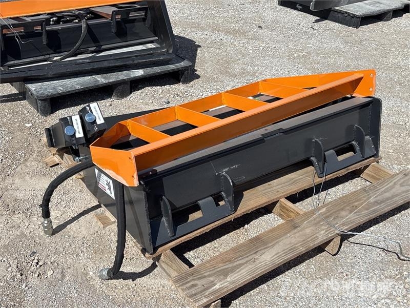 Arteer HPF-48L 48 in Hydraulic Skid Steer Forks (Unused) Horquillas