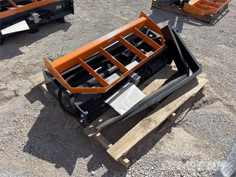 Arteer HPF-48L 48 in Hydraulic Skid Steer Forks (Unused) Horquillas