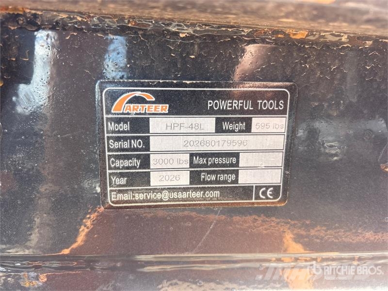 Arteer HPF-48L 48 in Hydraulic Skid Steer Forks (Unused) شوكات