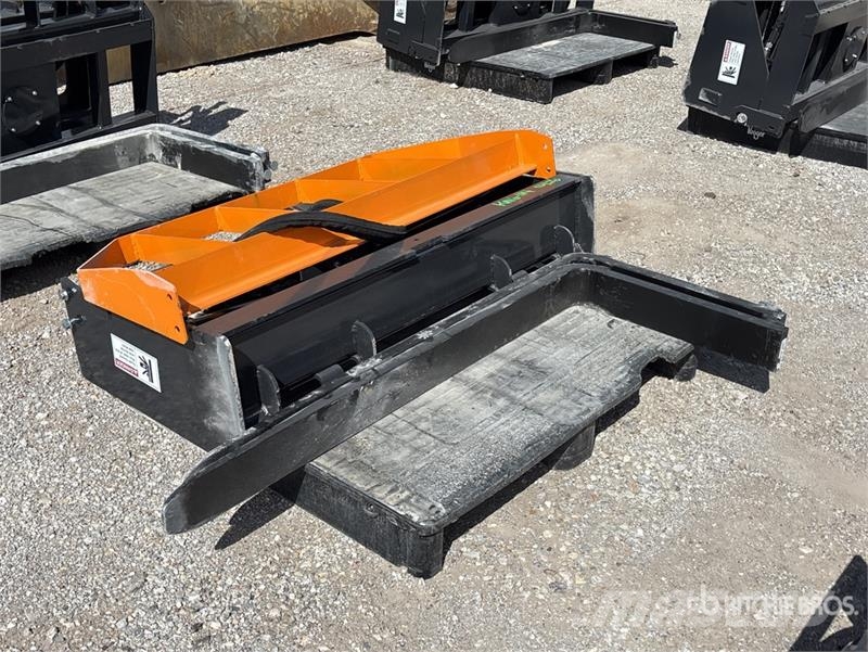 Arteer HPF-48L 48 in Hydraulic Skid Steer Forks (Unused) Horquillas