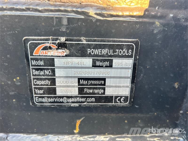 Arteer HPF-48L 48 in Hydraulic Skid Steer Forks (Unused) شوكات