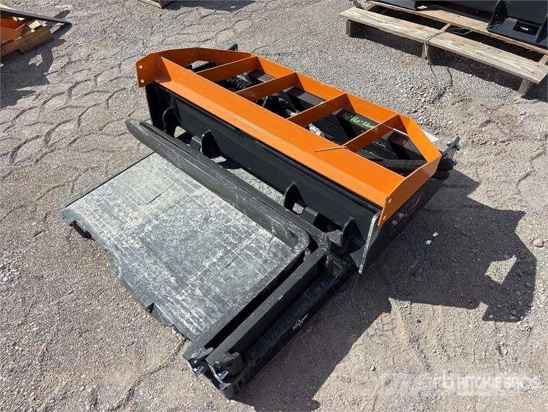 Arteer HPF-48L 48 in Hydraulic Skid Steer Forks (Unused) Fourche