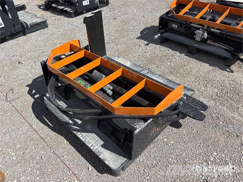 Arteer HPF-48L 48 in Hydraulic Skid Steer Forks (Unused) Horquillas