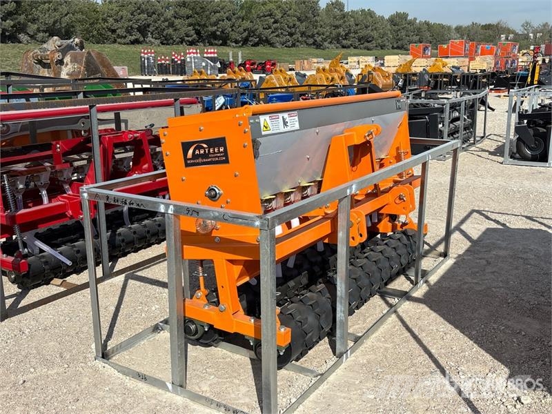 Arteer NSD-72W 72 in 3-Point & Skid Steer Seeder (Unused) Taladros