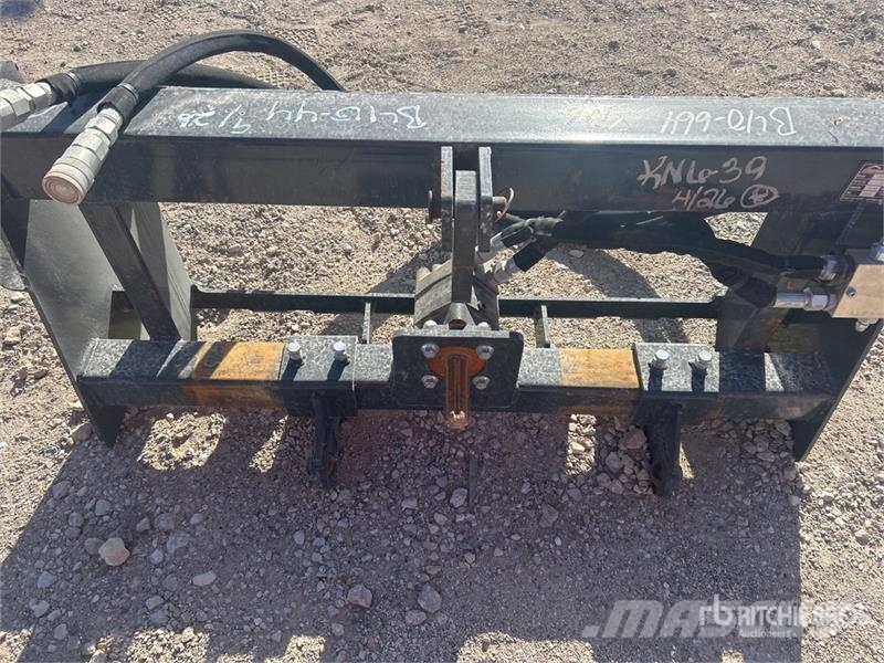 Arteer PHA-2C Skid Steer 3-Point Adapter Other components