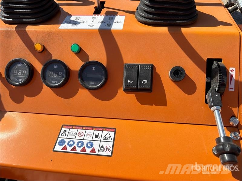 Arteer QB-480 Mini Compact Track Loader (Unused) Chargeuse compacte
